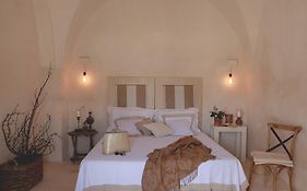 Masseria Le Carrube